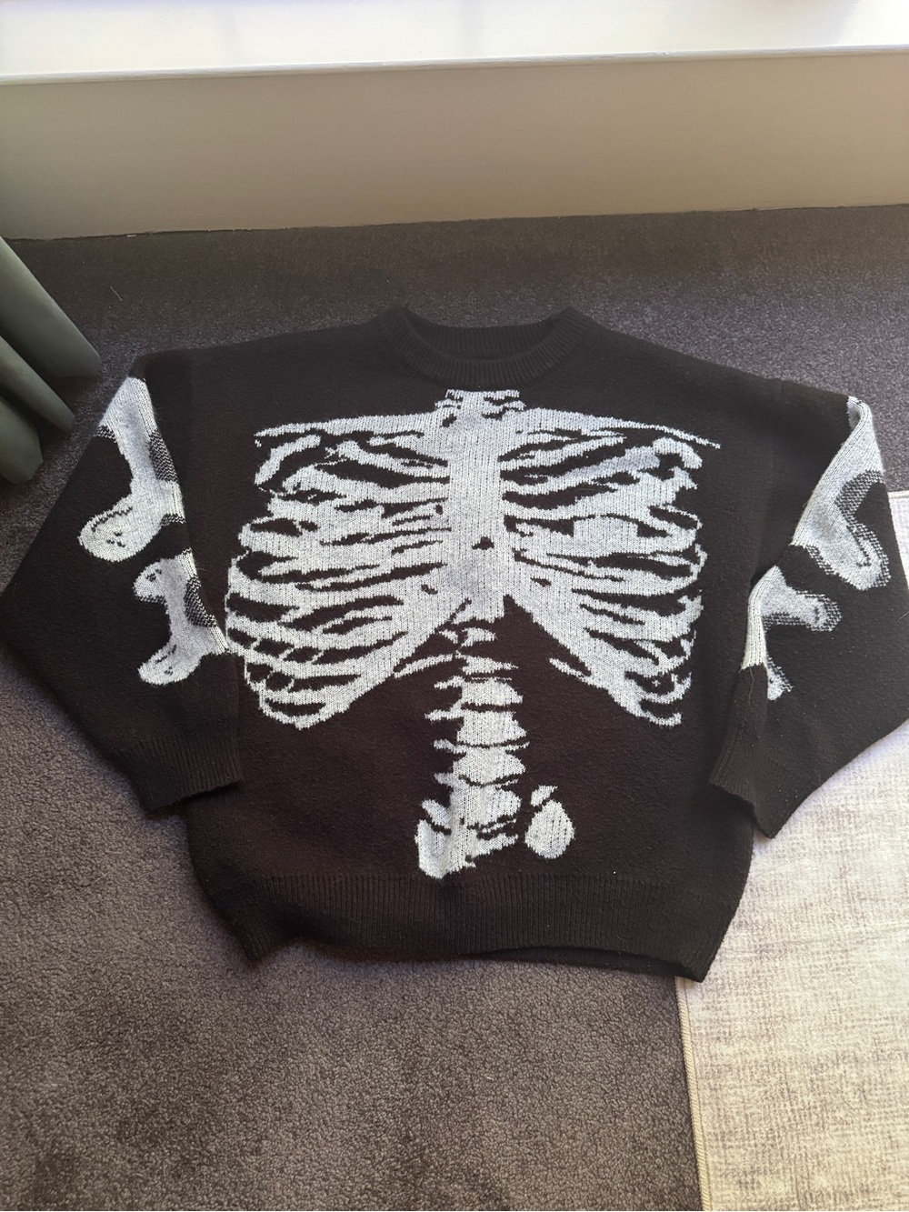 VAMTAC Knit Pullover Sweater Crew Neck Skeleton Graphic Black White S